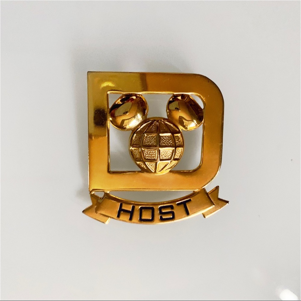 Walt Disney Attractions Guest Relations Host Official Pin